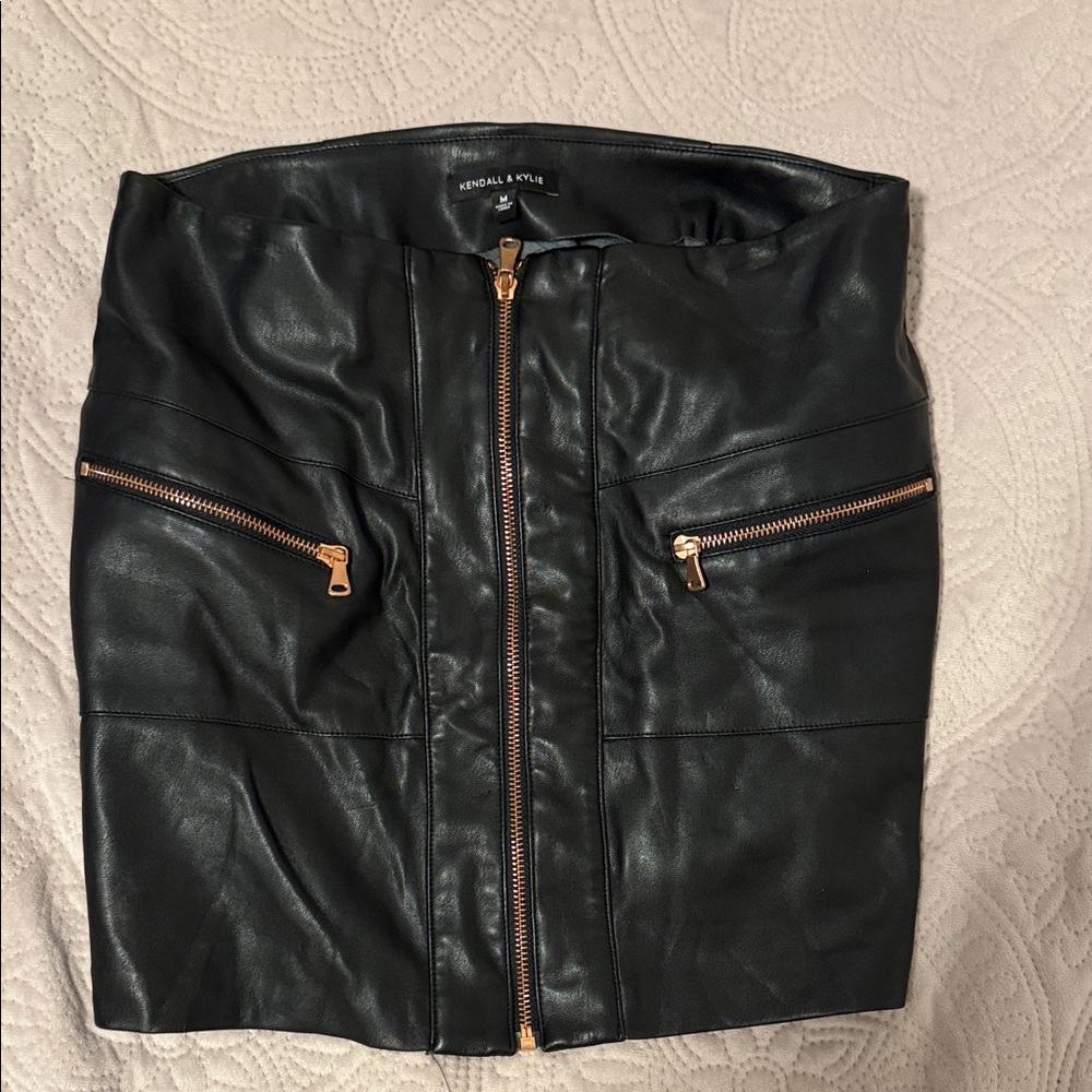 Kendall & Kylie Black Faux Leather Mini Skirt